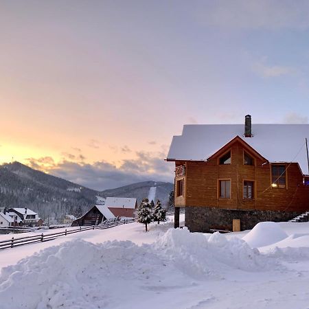 Guest House Velet Bukovel Exterior foto