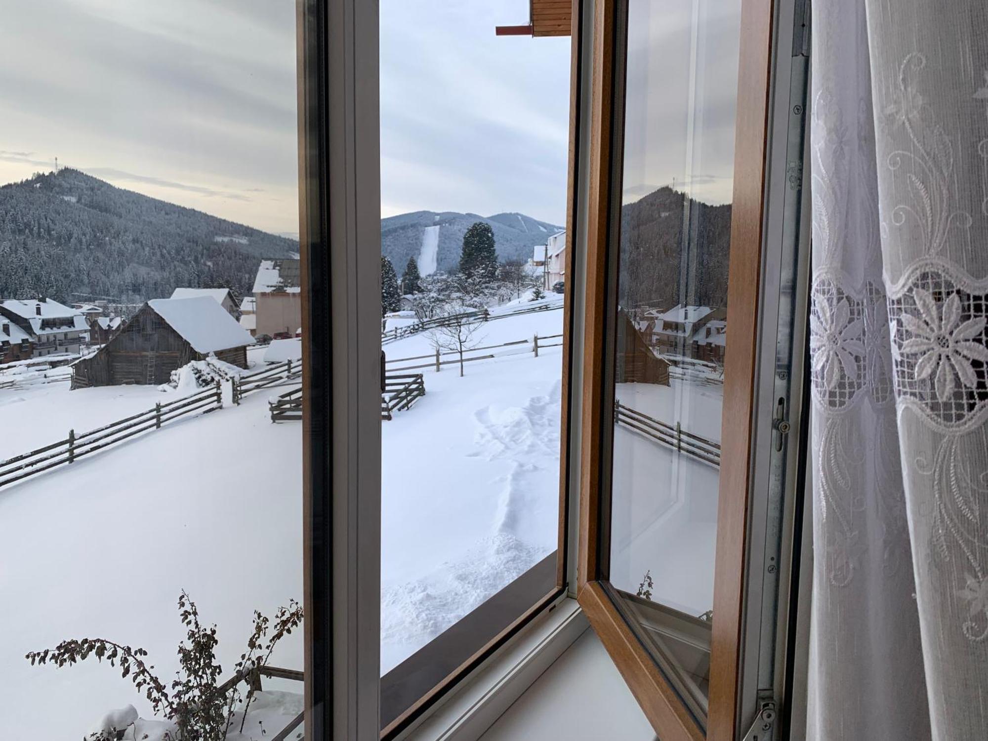Guest House Velet Bukovel Exterior foto