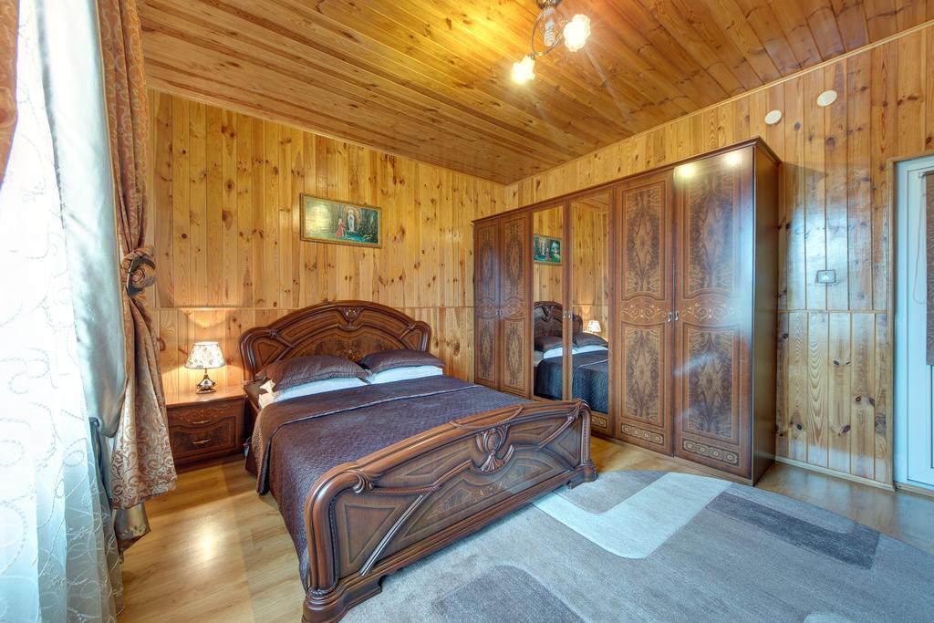 Guest House Velet Bukovel Exterior foto